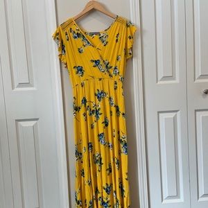 Floral Yellow V-Neck Maxi Dress